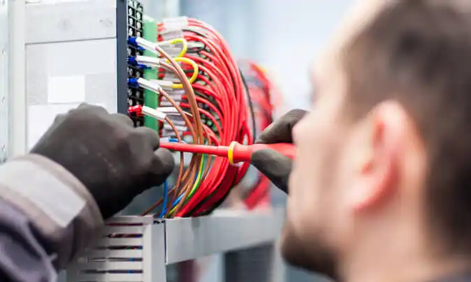 electrician Mangham